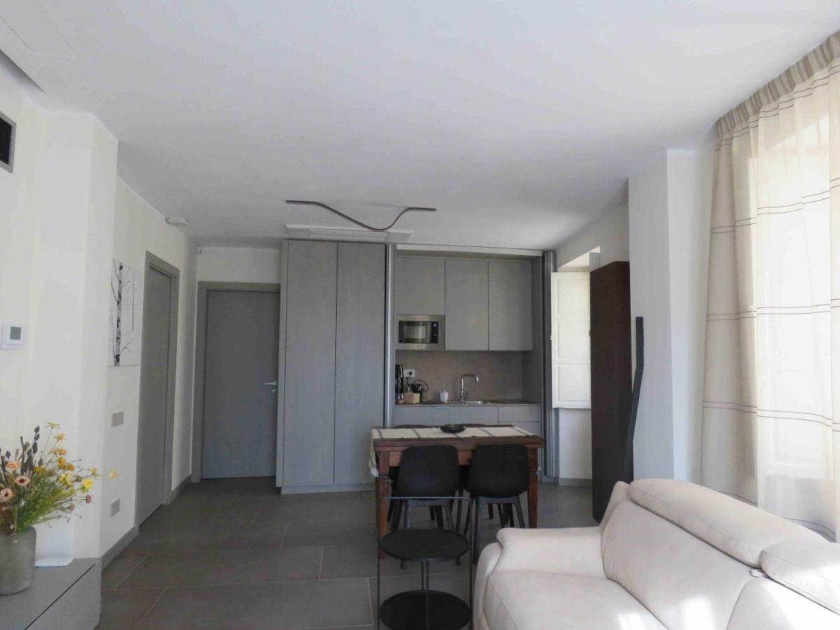 Les Fleuves - Doire Apartment Aosta Ngoại thất bức ảnh